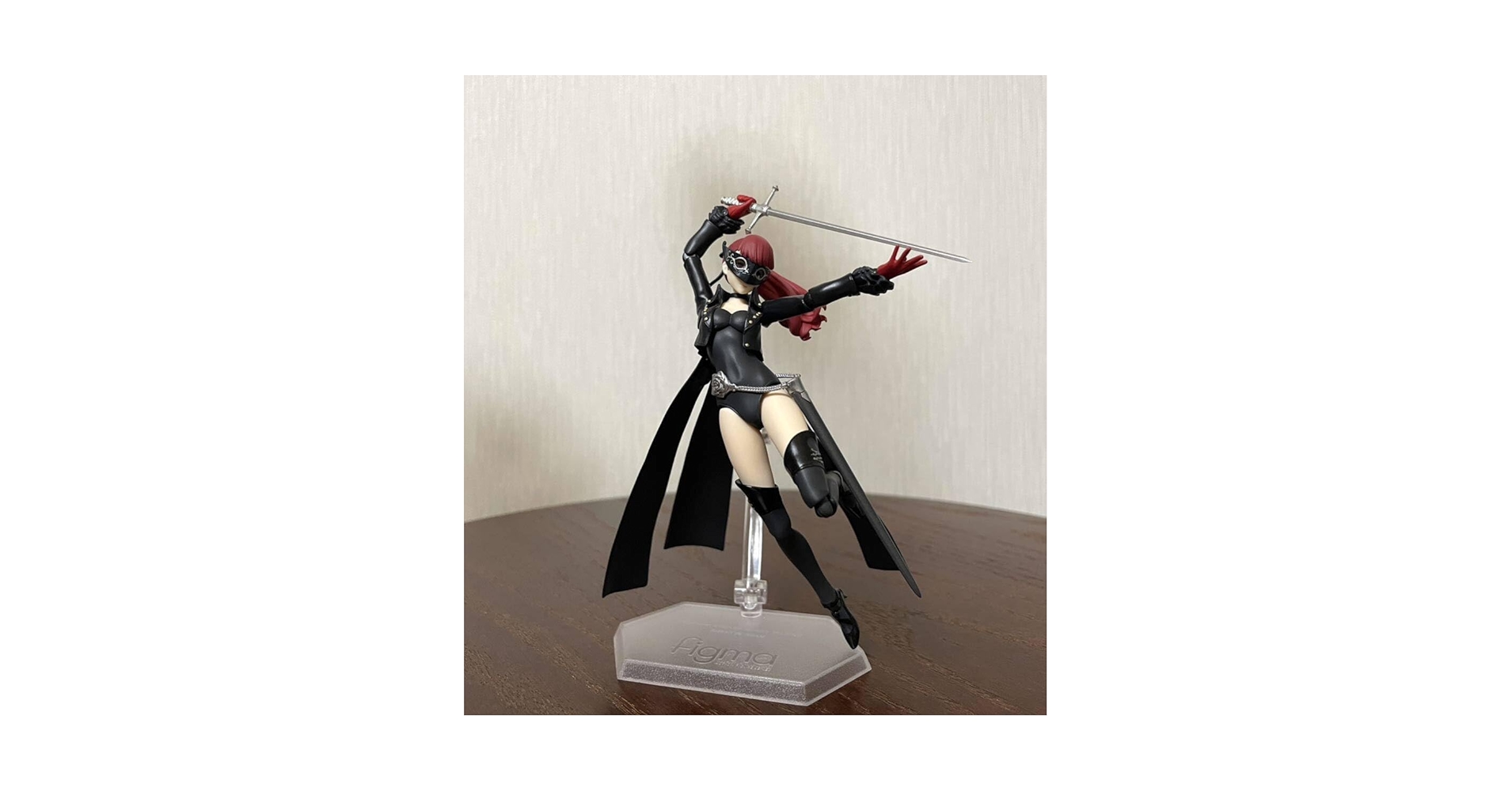 ペルソナ5 フィギュア　figma 芳澤かすみ Amazon.co.jp: 極美 ペルソナ5 芳沢かすみ 芳沢すみれ